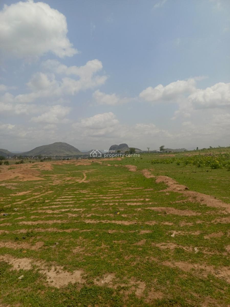 Hectares of Land, Airport Road Lugbe, Lugbe District, Abuja, Residential Land for Sale