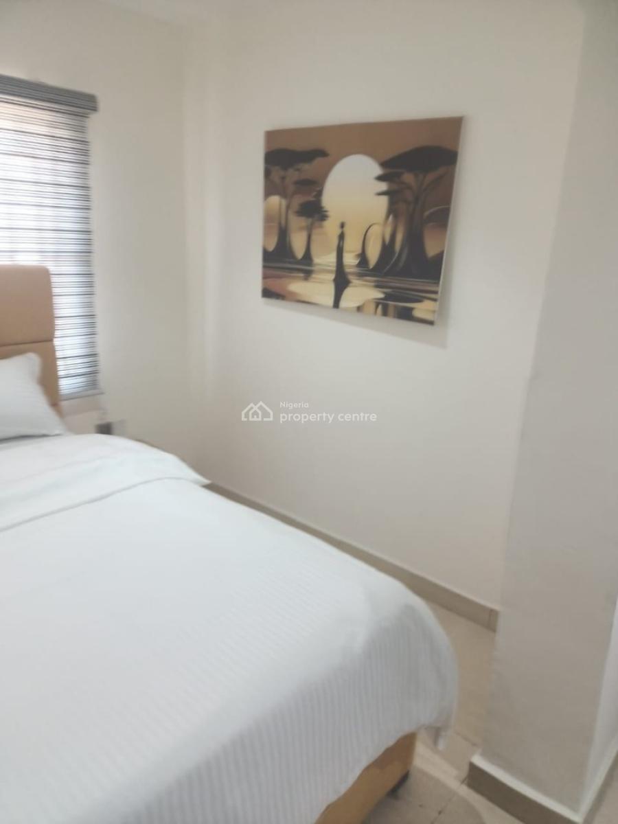 Exotically Furnished 6 Rooms with 2 Bq, Ilupeju, Lagos, Flat / Apartment for Rent