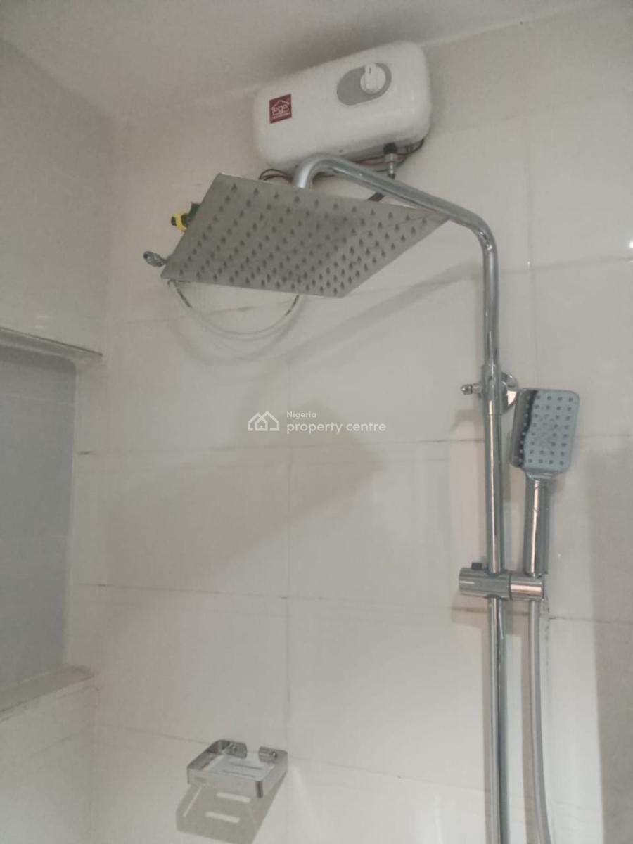Exotically Furnished 6 Rooms with 2 Bq, Ilupeju, Lagos, Flat / Apartment for Rent