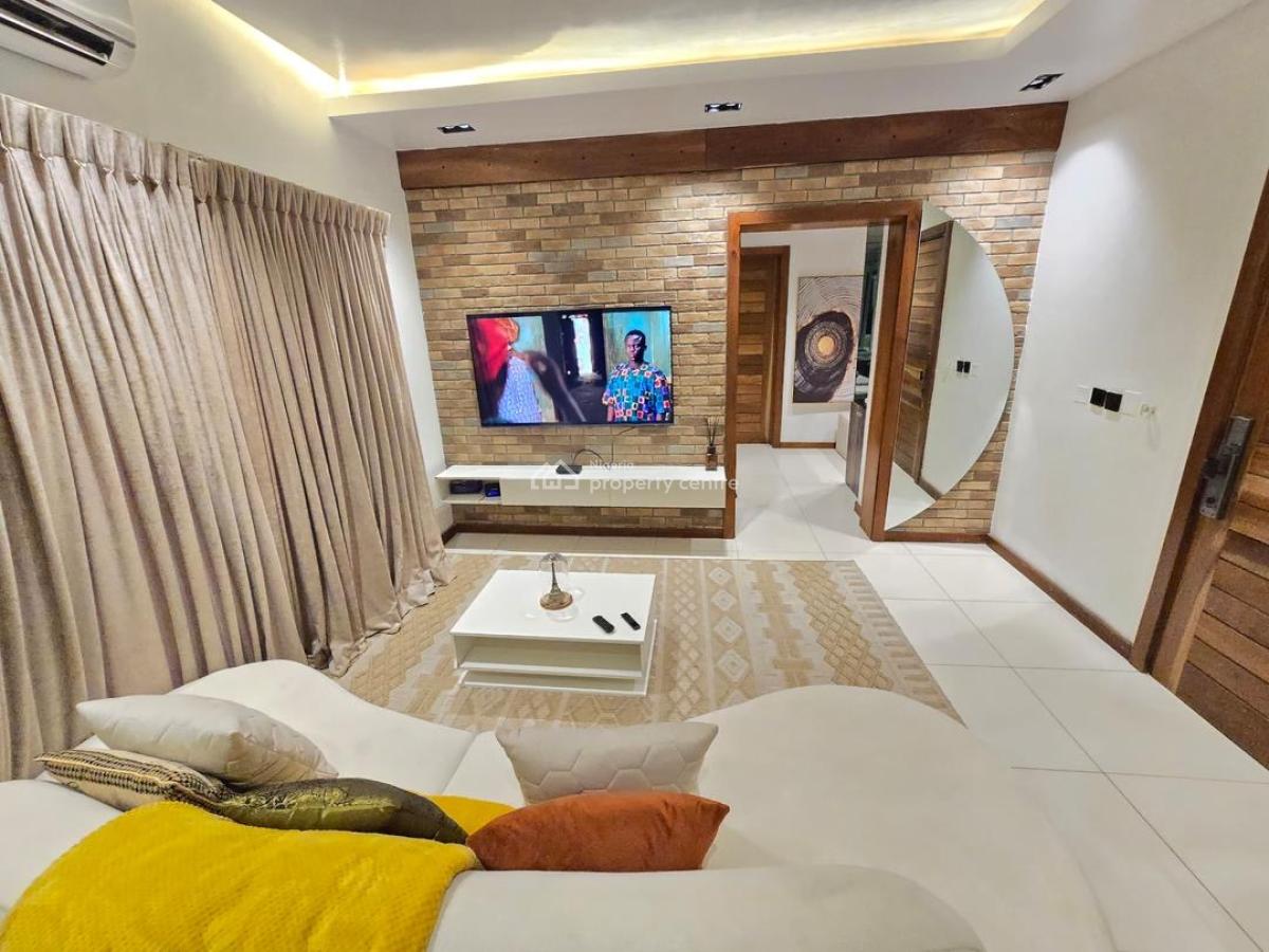 a Very Sweet and Spacious Stand Alone Apartment Located in a Serene a, Lekki Phase 2, Lekki, Lagos, Flat / Apartment Short Let