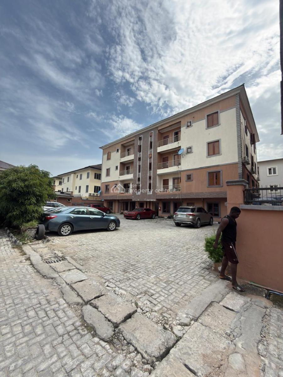 3 Bedroom Flat + Bq, Lekki Phase 1, Lekki, Lagos, Flat / Apartment for Rent