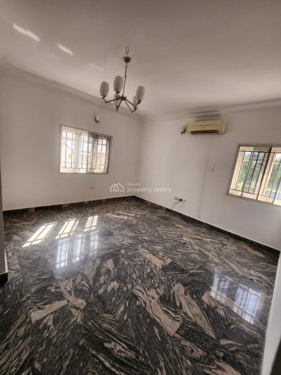 Clean Service 2 Bedroom Flat,2nd Floor, By Panama ( Tarred Rd), Maitama District, Abuja, Flat / Apartment for Rent