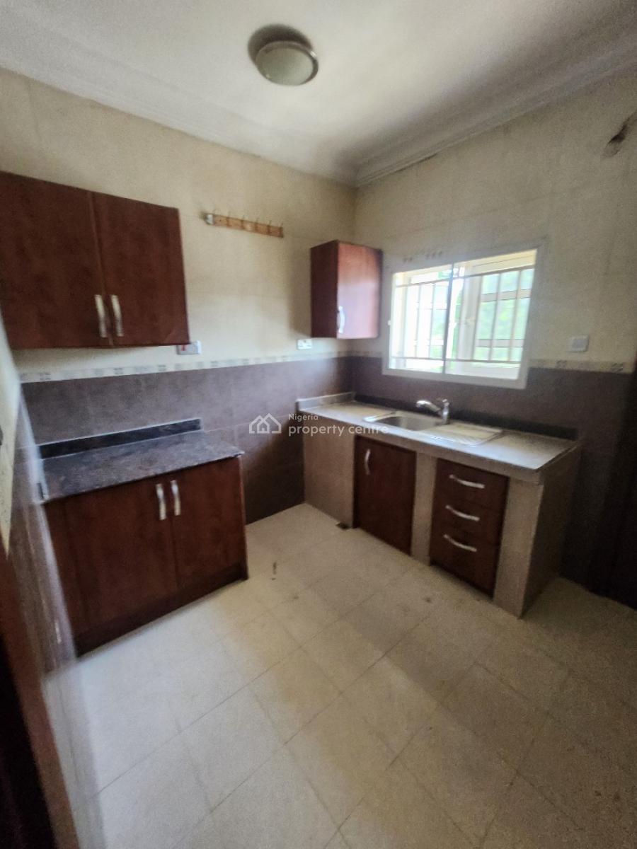 Clean Service 2 Bedroom Flat,2nd Floor, By Panama ( Tarred Rd), Maitama District, Abuja, Flat / Apartment for Rent