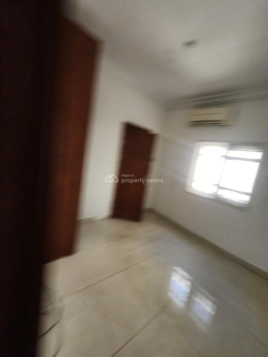 Clean Service 2 Bedroom Flat,2nd Floor, By Panama ( Tarred Rd), Maitama District, Abuja, Flat / Apartment for Rent