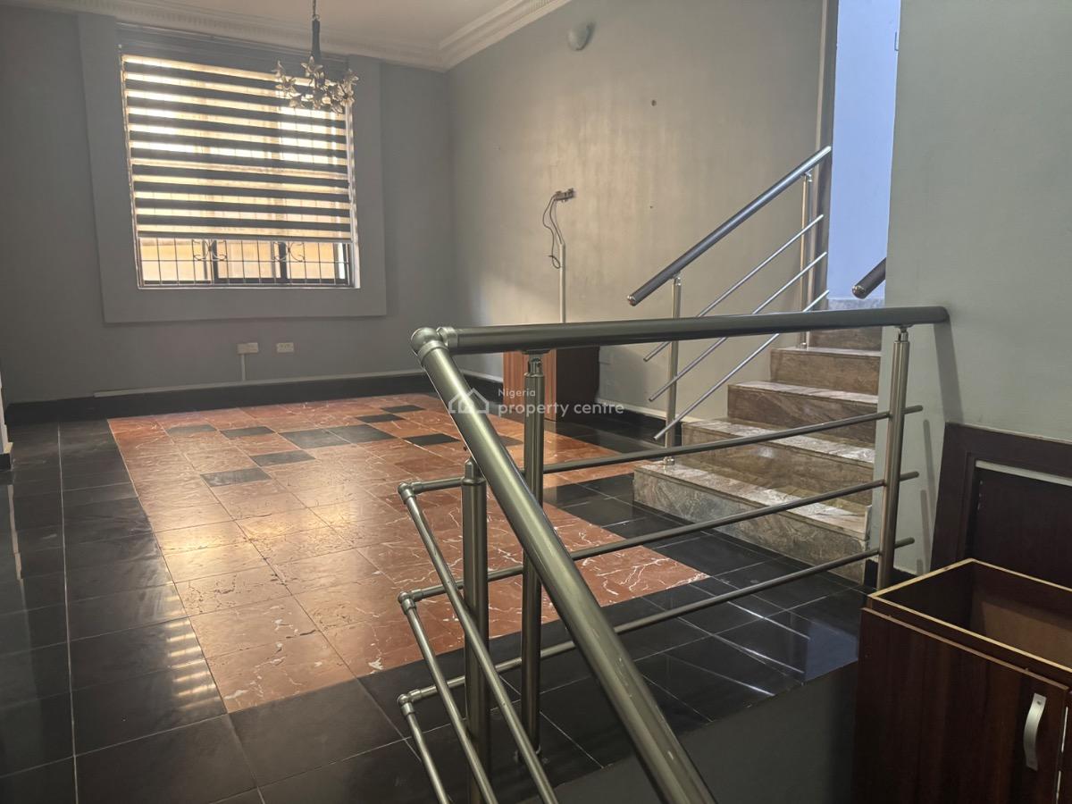 a Giveaway 4 Bedroom Semi Detached Duplex with Bq, Lekki Phase 1, Lekki, Lagos, Semi-detached Duplex for Rent