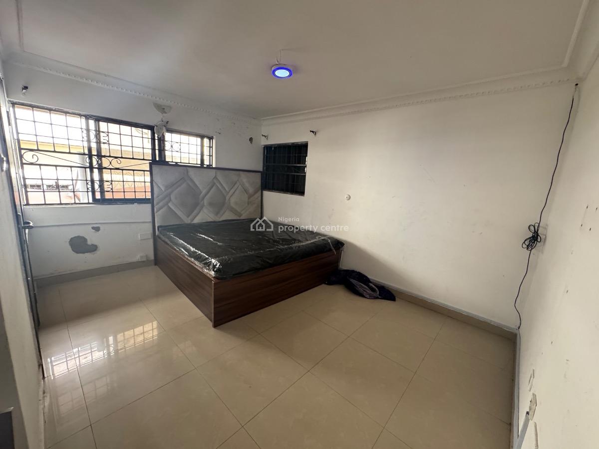 a Giveaway 4 Bedroom Semi Detached Duplex with Bq, Lekki Phase 1, Lekki, Lagos, Semi-detached Duplex for Rent