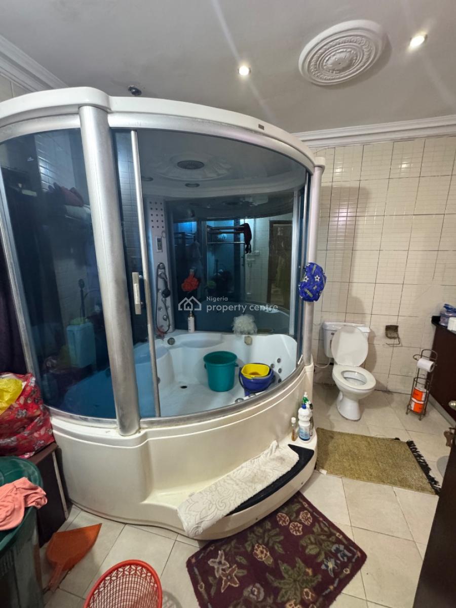 a Giveaway 4 Bedroom Semi Detached Duplex with Bq, Lekki Phase 1, Lekki, Lagos, Semi-detached Duplex for Rent