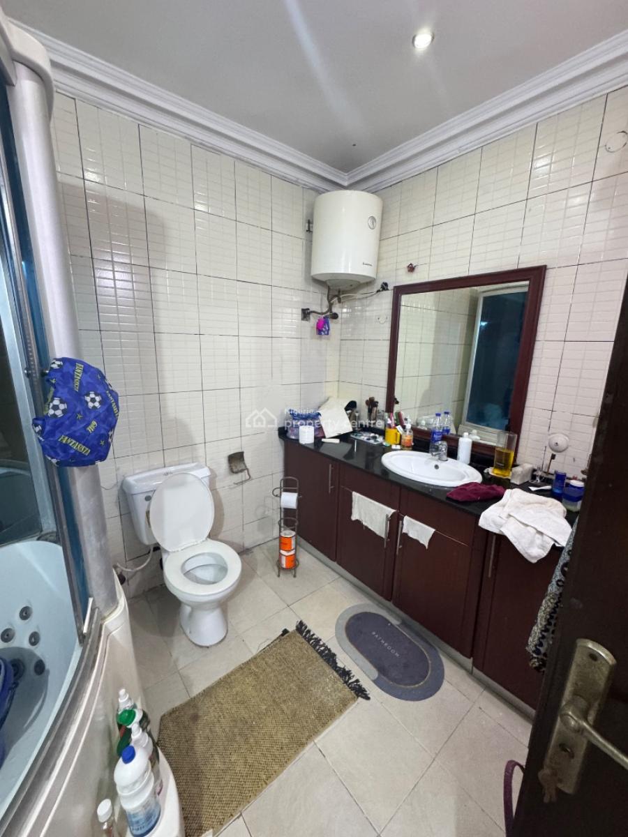 a Giveaway 4 Bedroom Semi Detached Duplex with Bq, Lekki Phase 1, Lekki, Lagos, Semi-detached Duplex for Rent