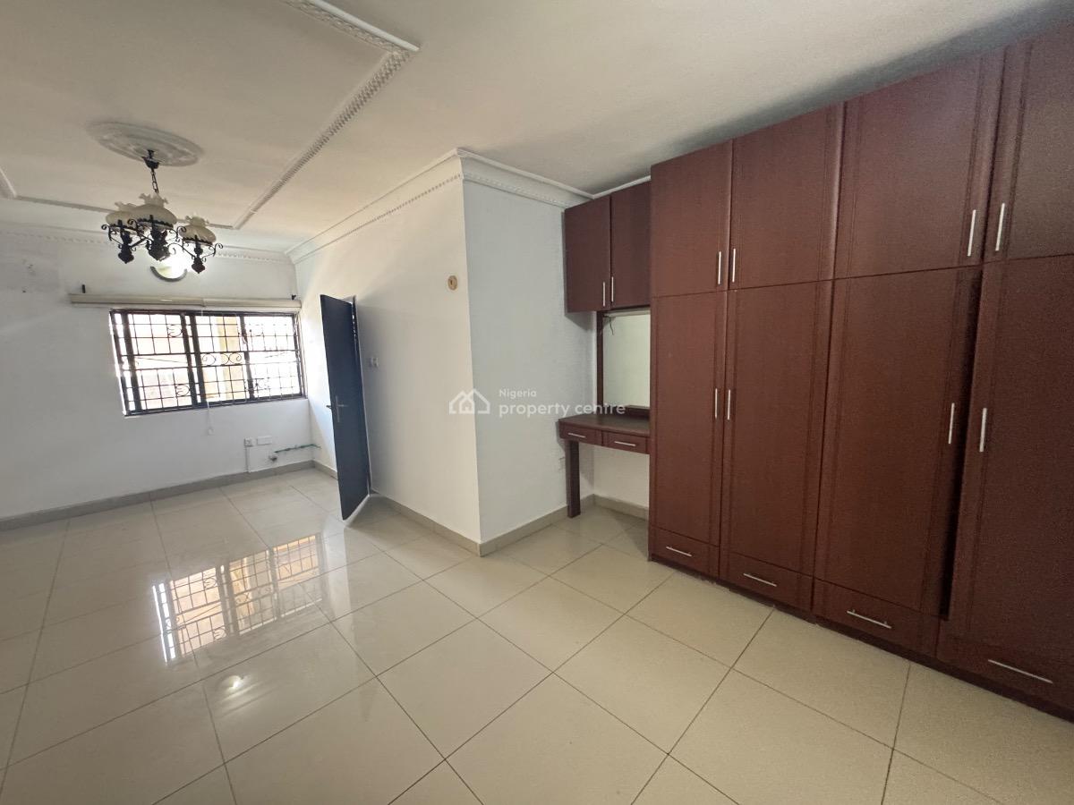 a Giveaway 4 Bedroom Semi Detached Duplex with Bq, Lekki Phase 1, Lekki, Lagos, Semi-detached Duplex for Rent