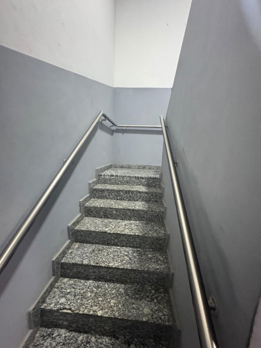 a Giveaway 4 Bedroom Semi Detached Duplex with Bq, Lekki Phase 1, Lekki, Lagos, Semi-detached Duplex for Rent