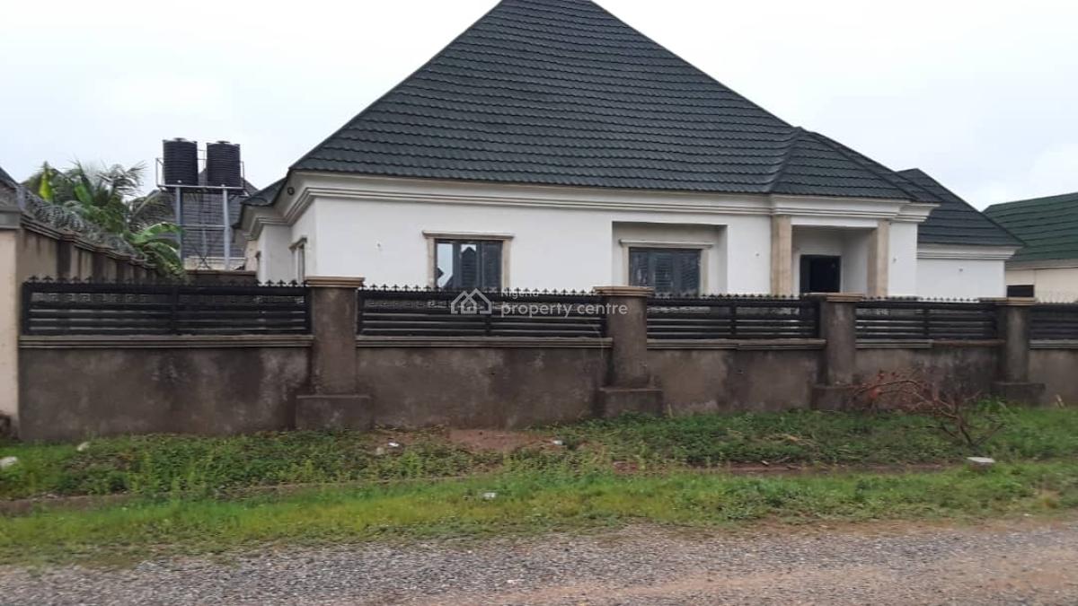Luxury 3 Bedroom Bungalow with Excellent Facilities, Fha (f.h.a), Lugbe District, Abuja, Detached Bungalow for Sale