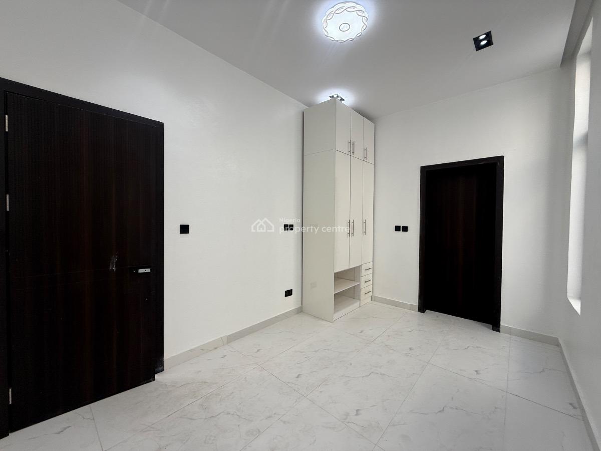 5 Bedroom Detached Available, Lekki Phase 2, Lekki, Lagos, Detached Duplex for Sale