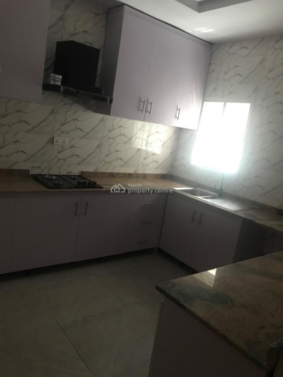 a Service 2 Bedroom Apartment, Cyberville Estate, Lekki, Lagos, Flat / Apartment for Rent