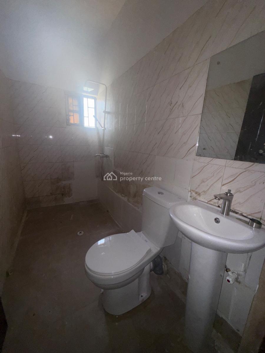 Massive 3 Bedroom Flat, Off Brown Rd, Aguda, Surulere, Lagos, Flat / Apartment for Rent