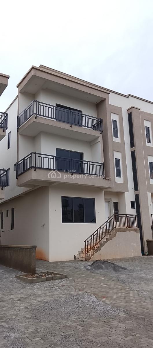 4 Bedroom Semi Detached Duplex with a Room Bq, Wuye, Abuja, Semi-detached Duplex for Rent