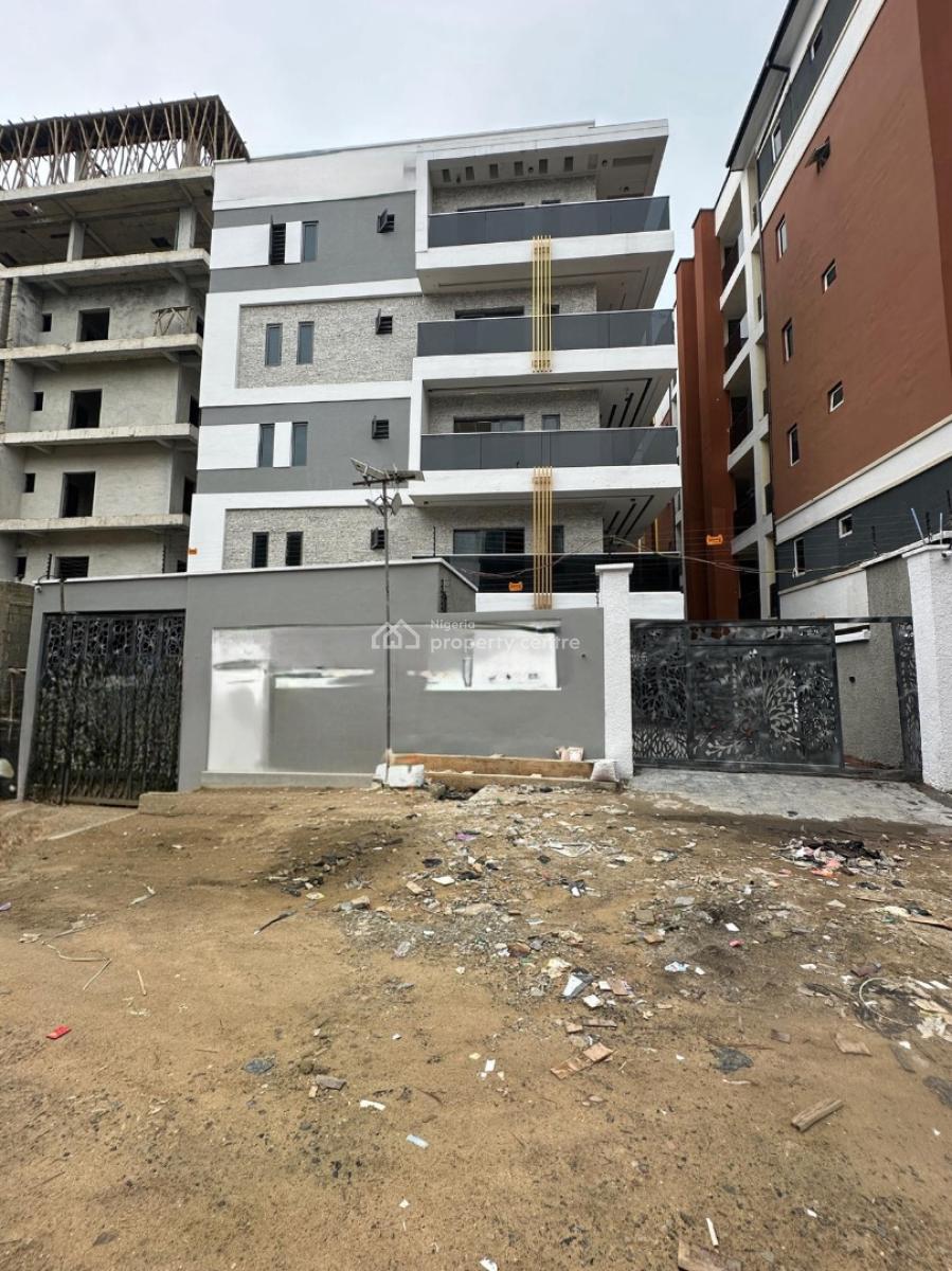 Spacious 3 Bedroom Apartment with Pool & Elevator, Lekki Phase 1, Lekki, Lagos, Flat / Apartment for Sale