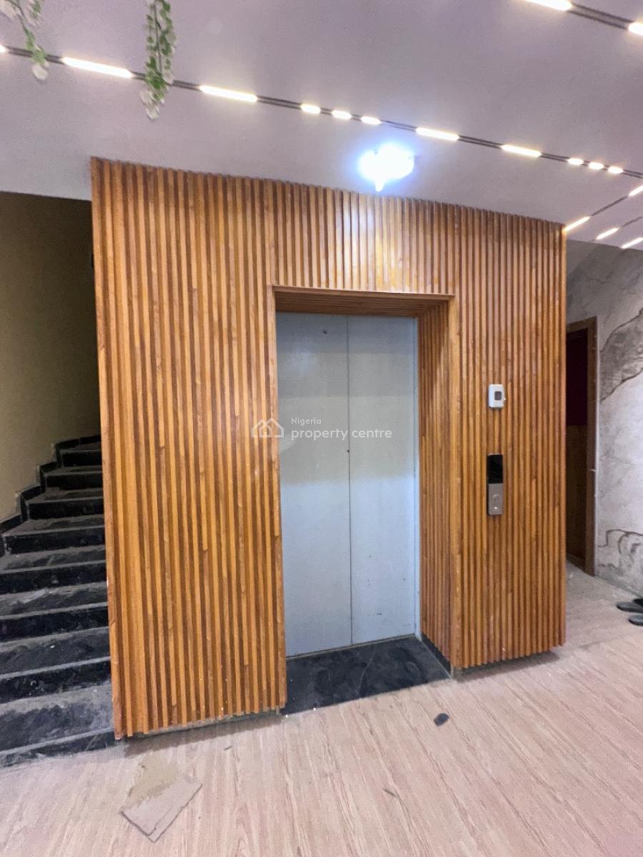Spacious 3 Bedroom Apartment with Pool & Elevator, Lekki Phase 1, Lekki, Lagos, Flat / Apartment for Sale