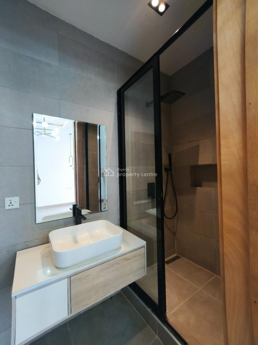 Well Maintained Luxury 4 Bedroom Duplex Plus Bq, Off Admiralty Road, Lekki, Lagos, Terraced Duplex for Rent