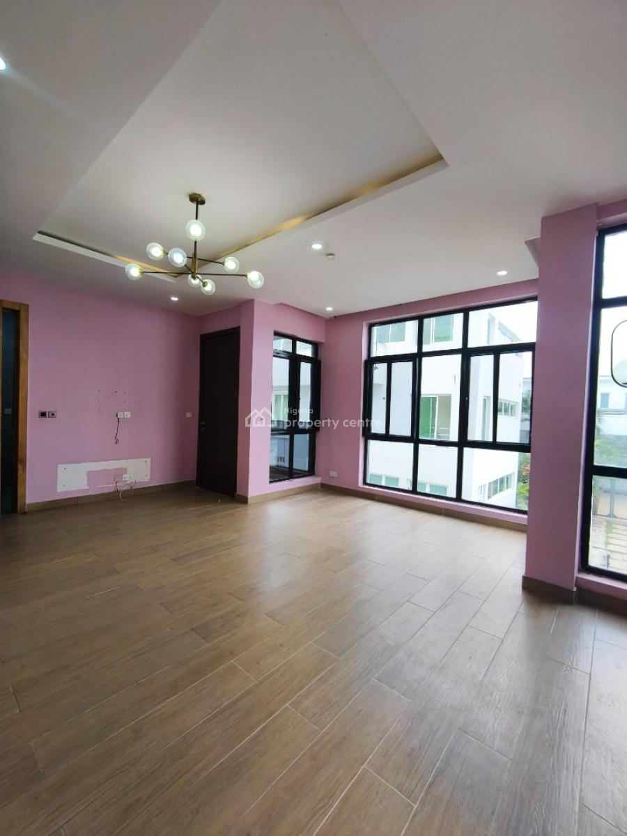 Well Maintained Luxury 4 Bedroom Duplex Plus Bq, Off Admiralty Road, Lekki, Lagos, Terraced Duplex for Rent