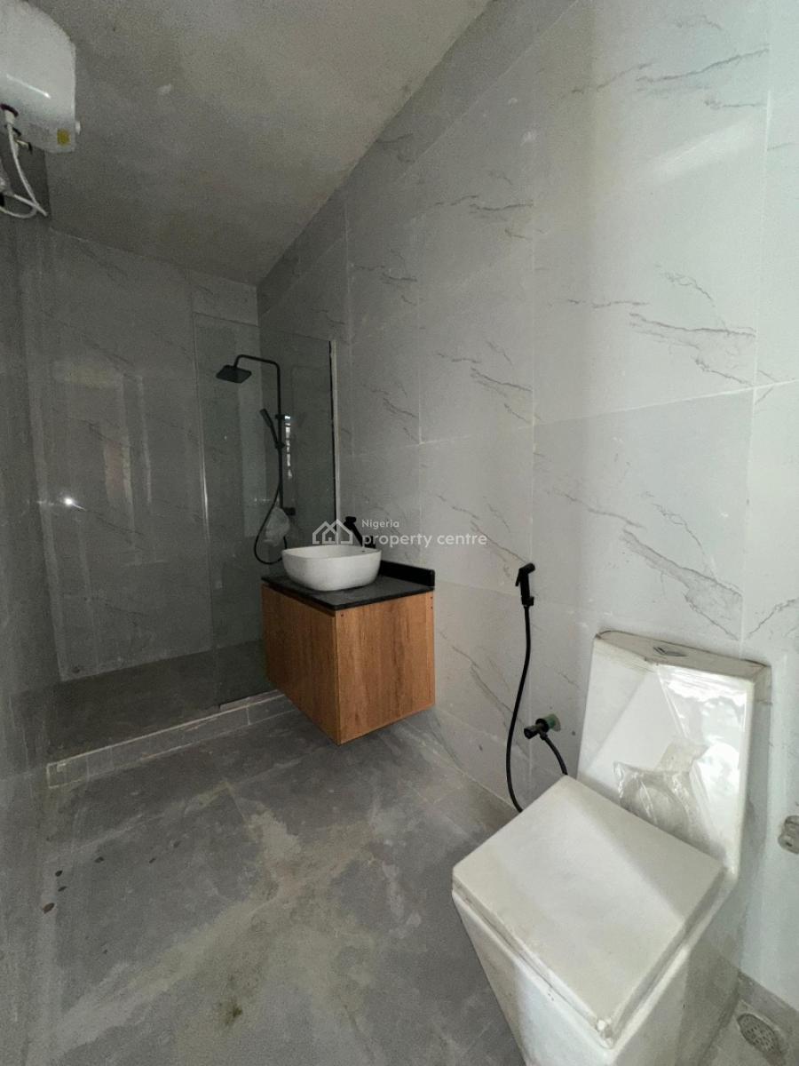 2 Bedroom Apartment with Bq, Lekki Phase 1, Lekki, Lagos, Flat / Apartment for Sale