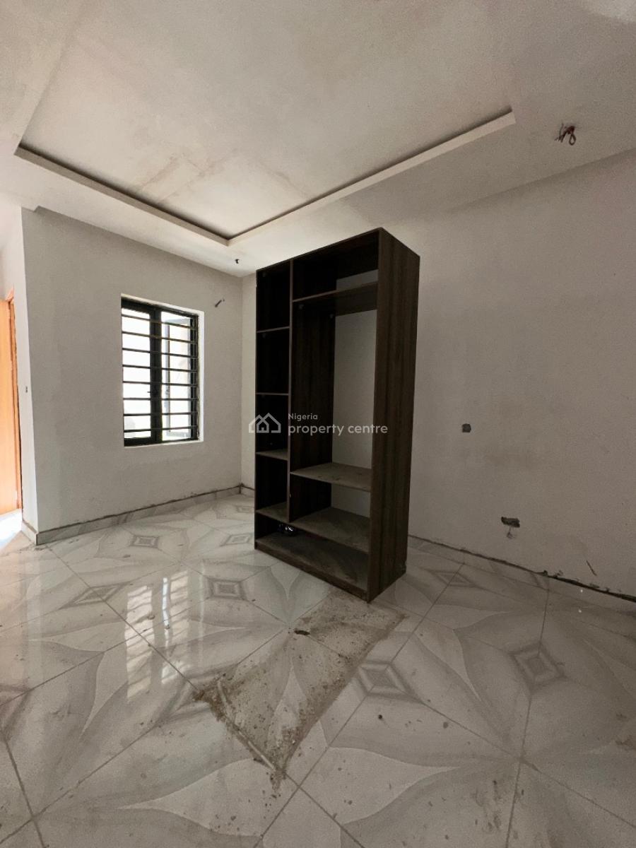2 Bedroom Apartment with Bq, Lekki Phase 1, Lekki, Lagos, Flat / Apartment for Sale