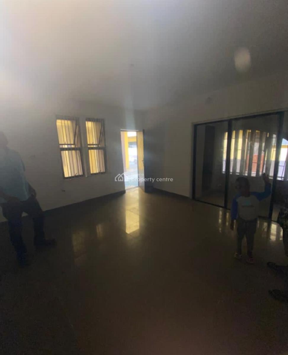 Executive Miniflat, Lekki Phase 1, Lekki, Lagos, Mini Flat (room and Parlour) for Rent