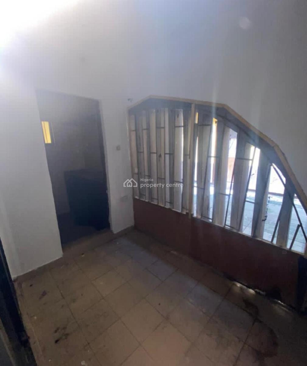 Executive Miniflat, Lekki Phase 1, Lekki, Lagos, Mini Flat (room and Parlour) for Rent