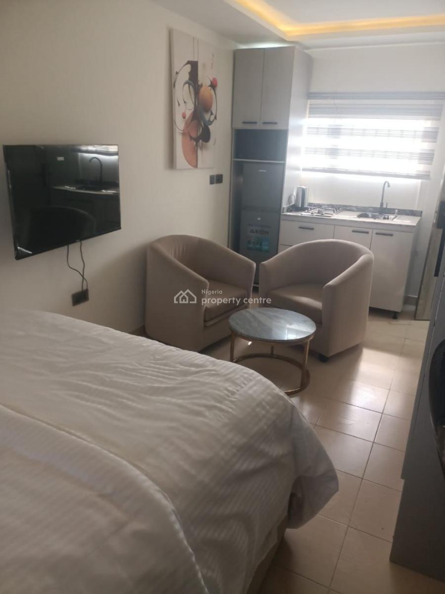 Exotically Finished 6 Rooms with 2 Bq, Ilupeju, Lagos, Flat / Apartment for Rent