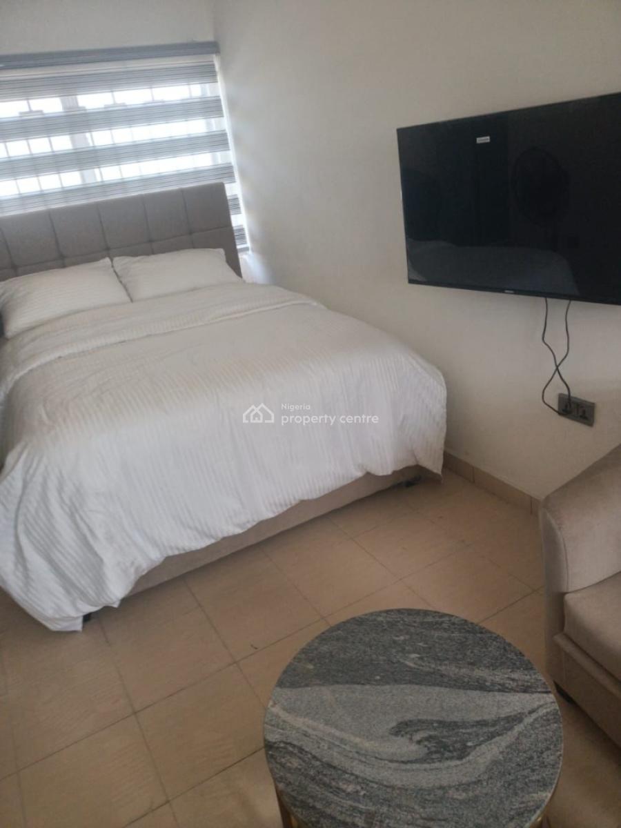 Exotically Finished 6 Rooms with 2 Bq, Ilupeju, Lagos, Flat / Apartment for Rent