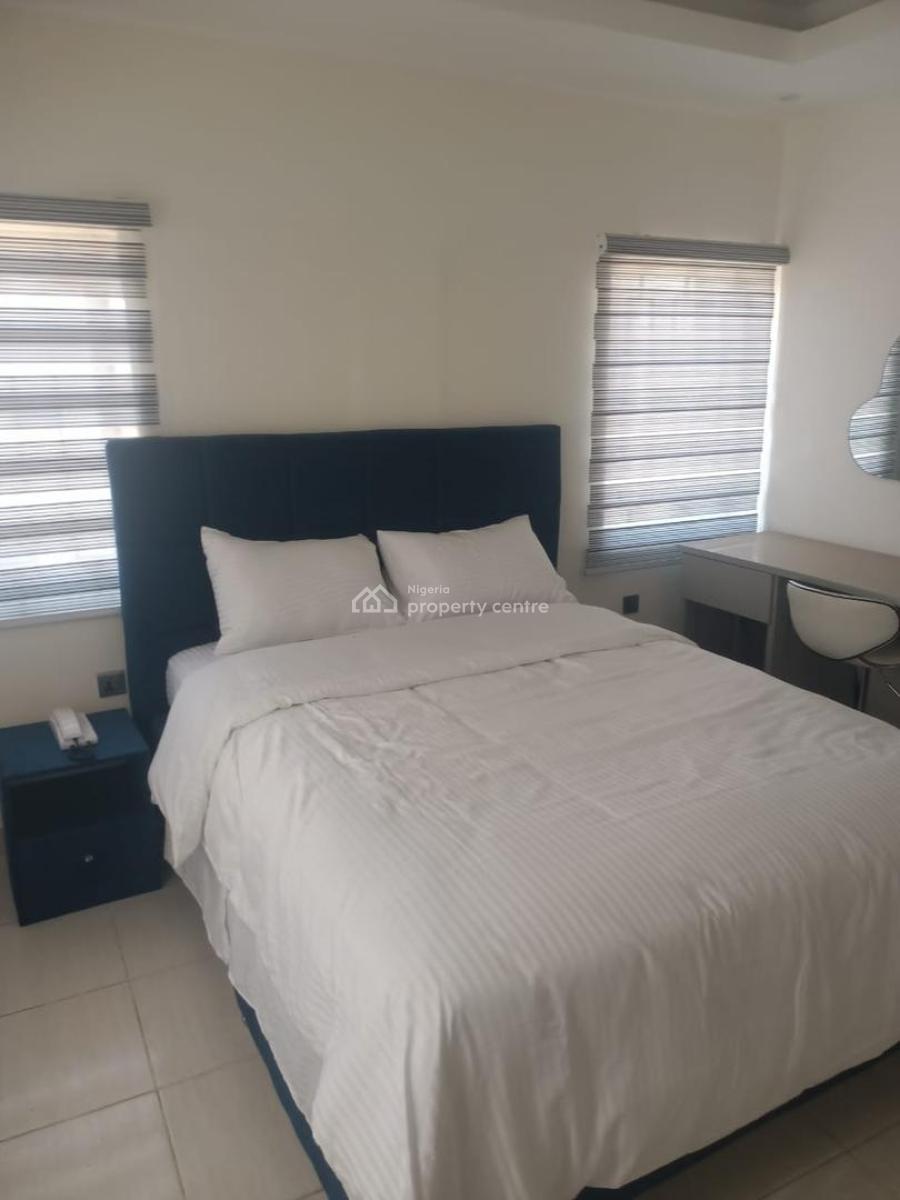 Exotically Finished 6 Rooms with 2 Bq, Ilupeju, Lagos, Flat / Apartment for Rent