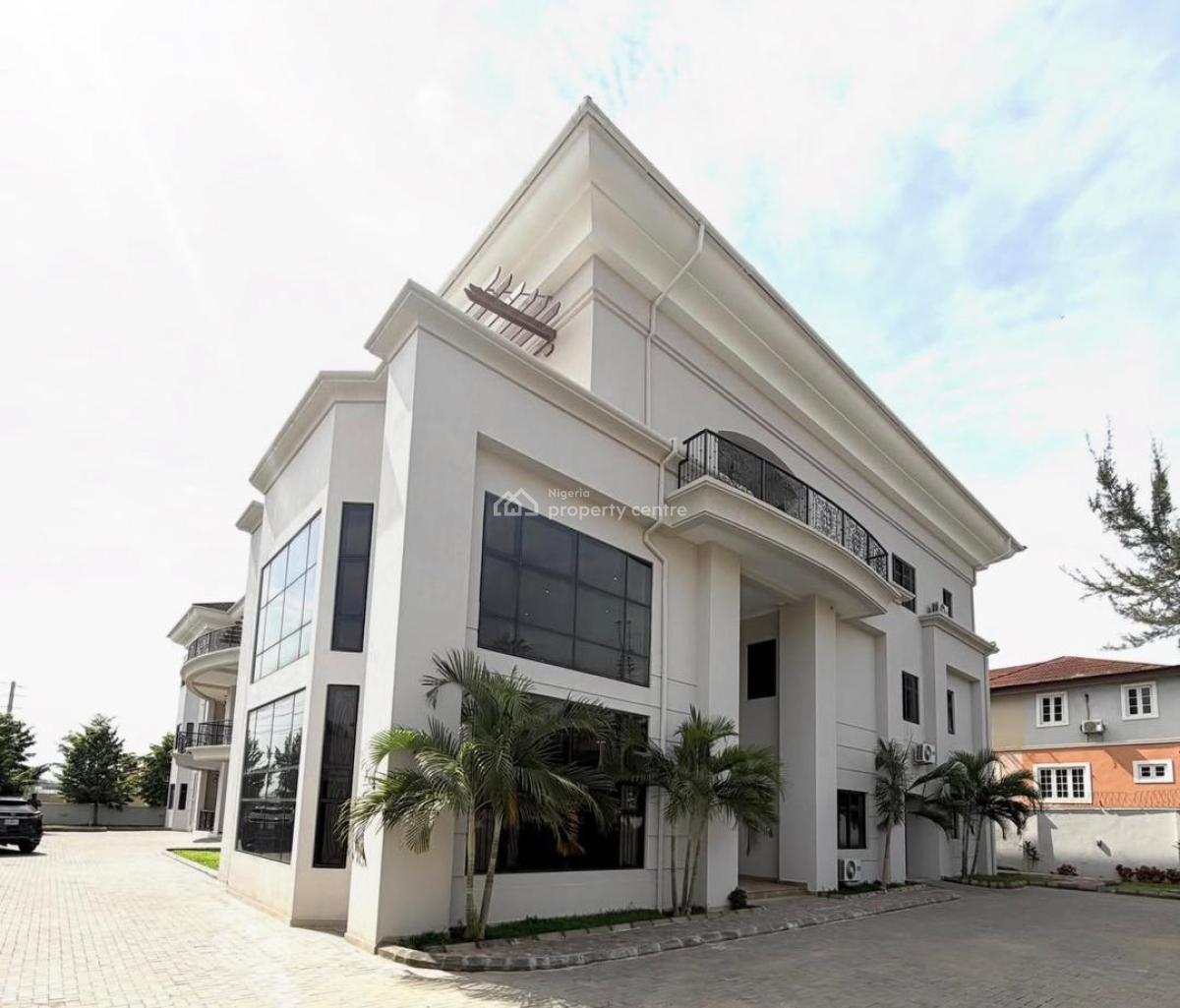 Exclusive Multi-family Luxury Estate with Penthouse & Pool, Maitama District, Abuja, Flat / Apartment for Sale