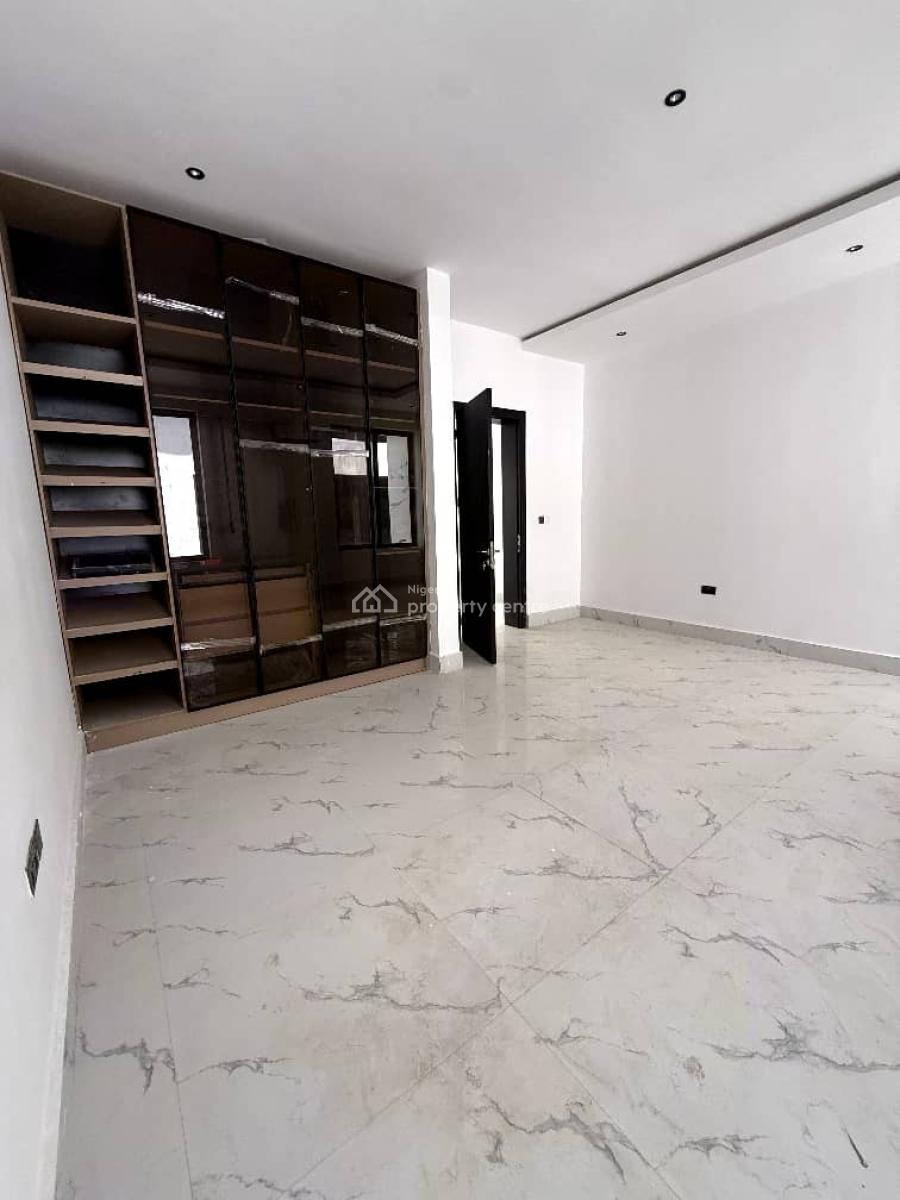 Exclusive Multi-family Luxury Estate with Penthouse & Pool, Maitama District, Abuja, Flat / Apartment for Sale