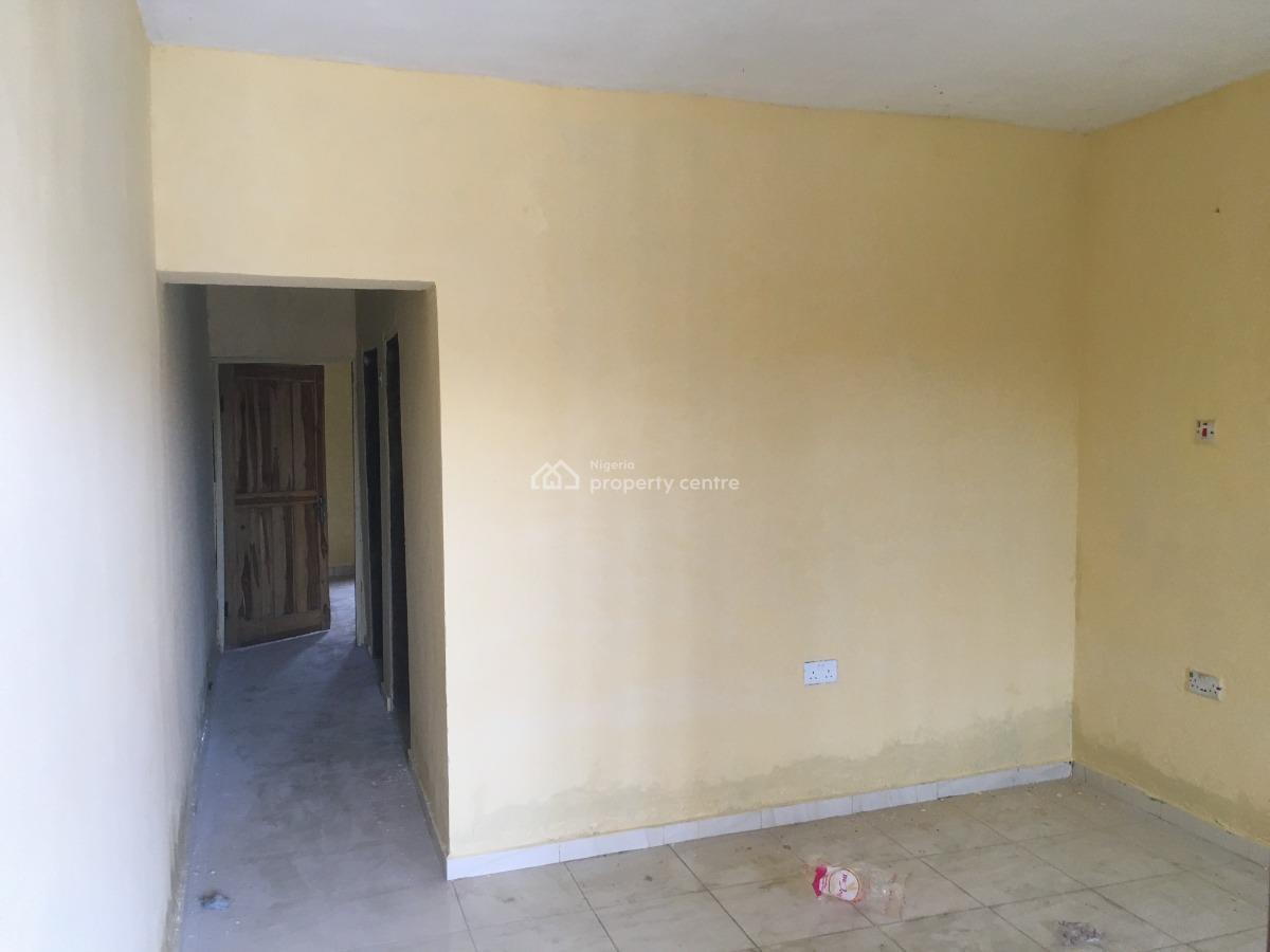 Neatly Used Miniflat, Bayeku, Igbogbo, Ikorodu, Lagos, Mini Flat (room and Parlour) for Rent