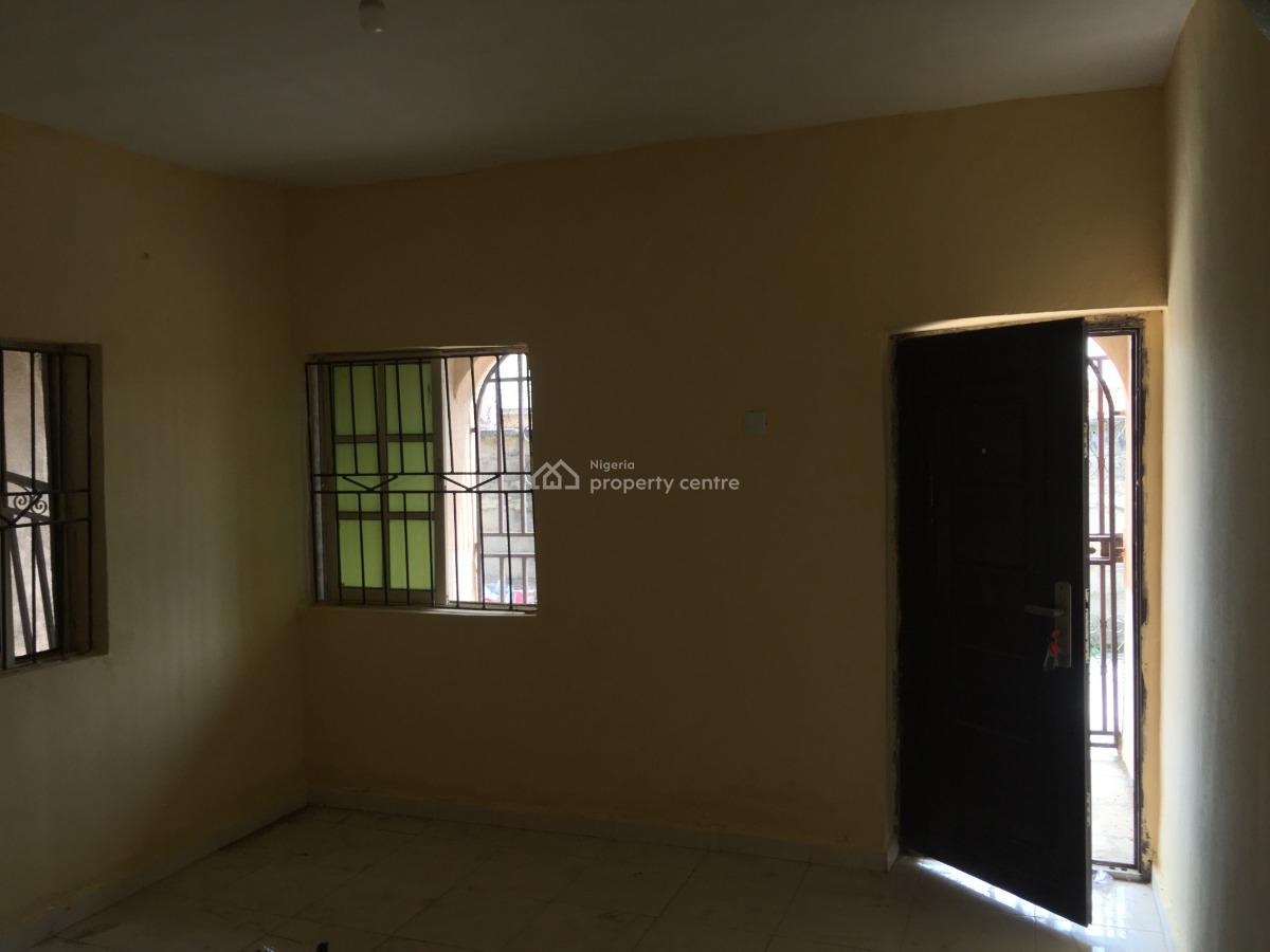 Neatly Used Miniflat, Bayeku, Igbogbo, Ikorodu, Lagos, Mini Flat (room and Parlour) for Rent