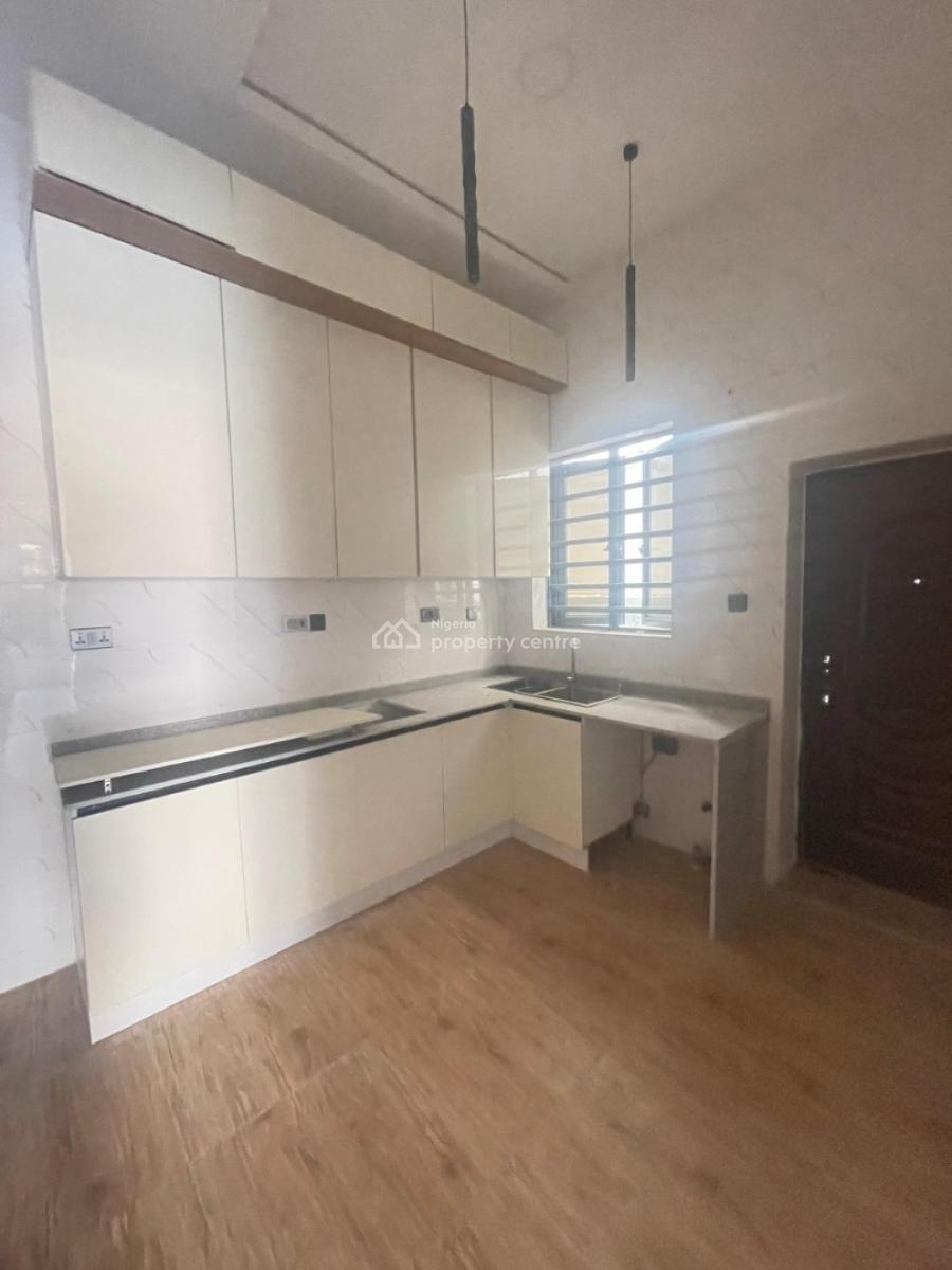 Spacious 4-bedroom Semi Detached Duplex with Bq, Ologolo, Lekki, Lagos, Semi-detached Duplex for Rent