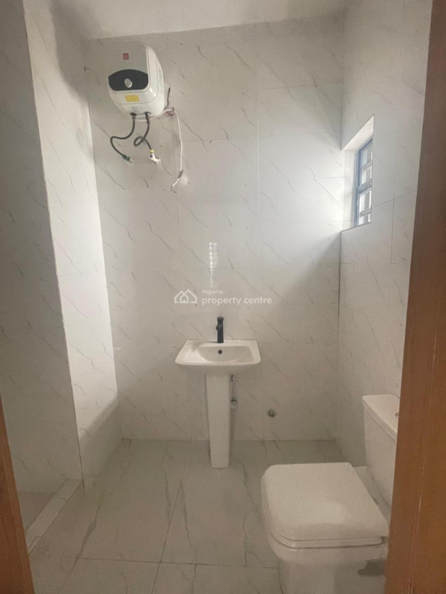 Spacious 4-bedroom Semi Detached Duplex with Bq, Ologolo, Lekki, Lagos, Semi-detached Duplex for Rent