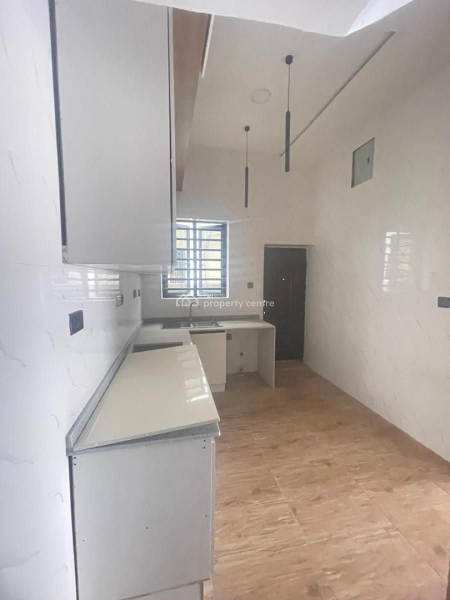 Spacious 4-bedroom Semi Detached Duplex with Bq, Ologolo, Lekki, Lagos, Semi-detached Duplex for Rent