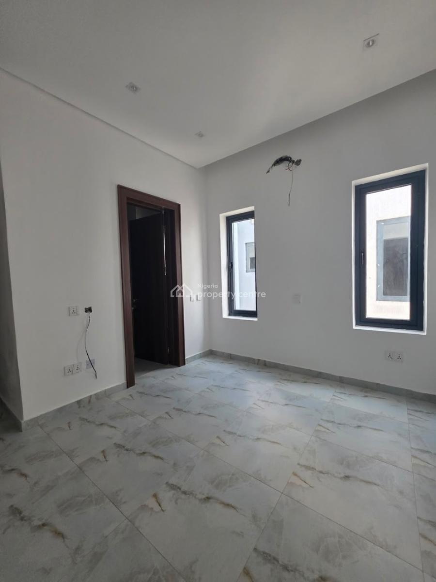 Newly Built 4 Bedrooms Apartment, Lekki Phase 1, Lekki, Lagos, Flat / Apartment for Sale