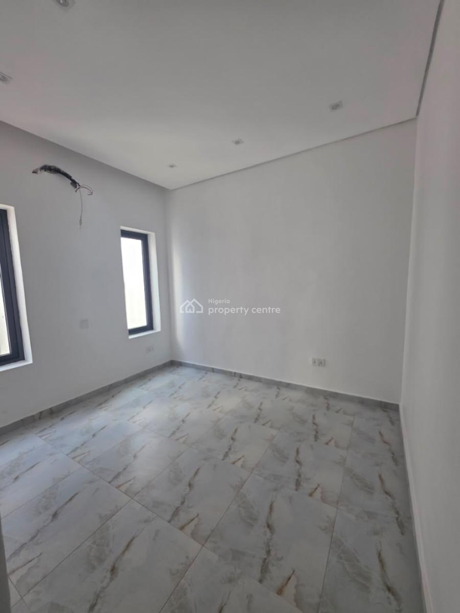 Newly Built 4 Bedrooms Apartment, Lekki Phase 1, Lekki, Lagos, Flat / Apartment for Sale