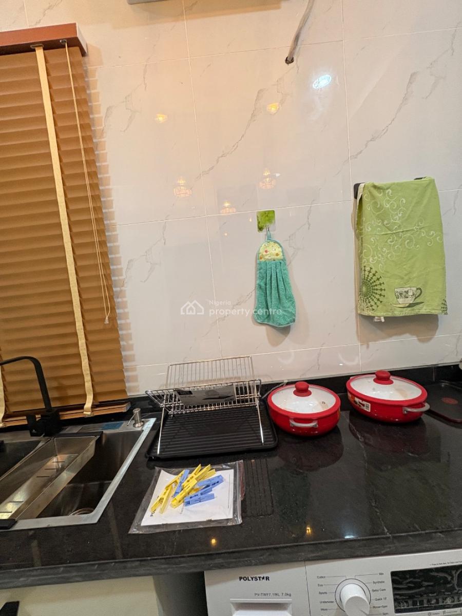 Luxurious Newly Furnished 2 Bedroom Apartment, Stonebridge Street, Off Tunde Laitan Drive, Off Freedom Way, Lekki Phase 1, Lekki, Lagos, Flat / Apartment Short Let