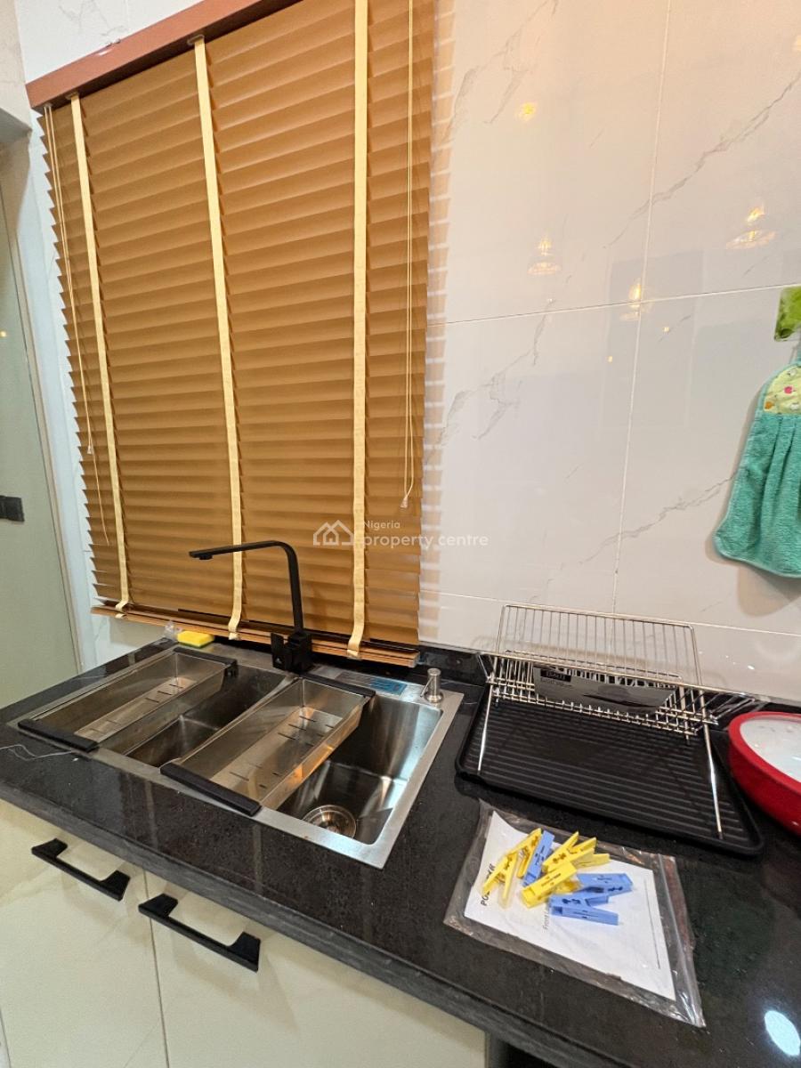 Luxurious Newly Furnished 2 Bedroom Apartment, Stonebridge Street, Off Tunde Laitan Drive, Off Freedom Way, Lekki Phase 1, Lekki, Lagos, Flat / Apartment Short Let