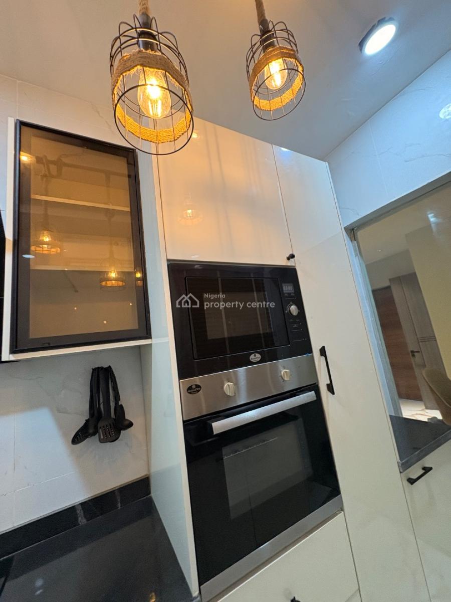 Luxurious Newly Furnished 2 Bedroom Apartment, Stonebridge Street, Off Tunde Laitan Drive, Off Freedom Way, Lekki Phase 1, Lekki, Lagos, Flat / Apartment Short Let