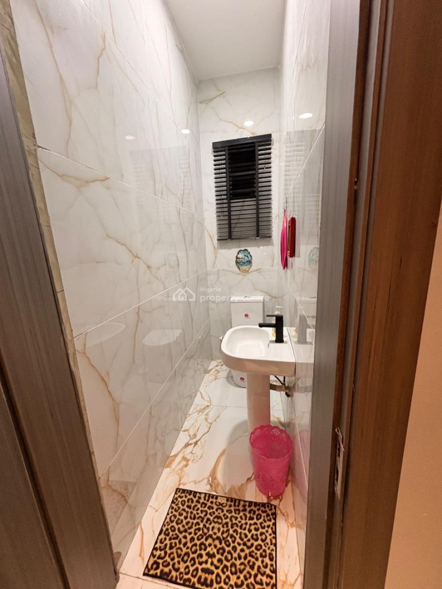 Luxurious Newly Furnished 2 Bedroom Apartment, Stonebridge Street, Off Tunde Laitan Drive, Off Freedom Way, Lekki Phase 1, Lekki, Lagos, Flat / Apartment Short Let