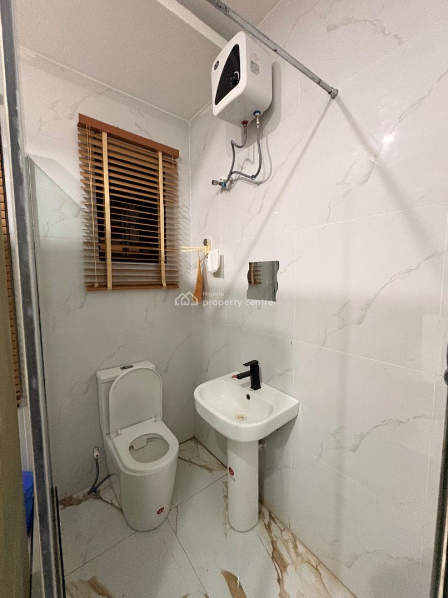 Luxurious Newly Furnished 2 Bedroom Apartment, Stonebridge Street, Off Tunde Laitan Drive, Off Freedom Way, Lekki Phase 1, Lekki, Lagos, Flat / Apartment Short Let