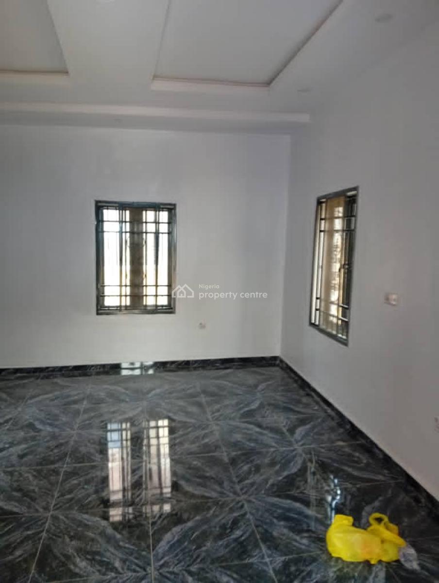 2 Bedroom Flats, Olunde Ologuneru, Opp Lariken, Ibadan, Oyo, Flat / Apartment for Rent