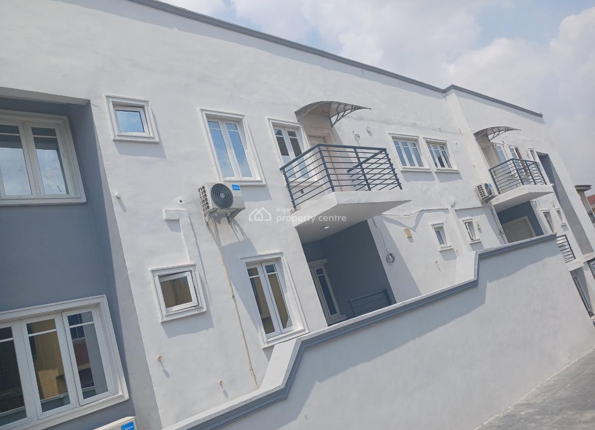 Fully Furnished Twin Duplex of 6 Bedroom Each, Old Bodija Estate, Ibadan, Oyo, Block of Flats for Sale