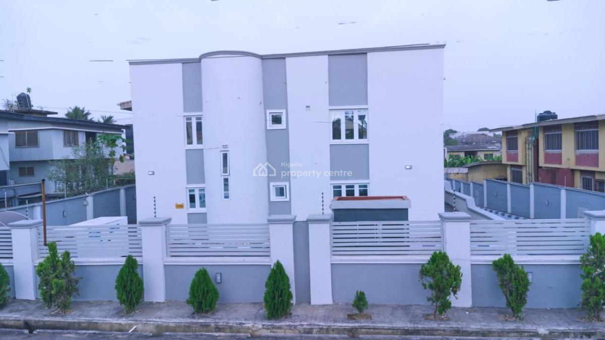 Fully Furnished Twin Duplex of 6 Bedroom Each, Old Bodija Estate, Ibadan, Oyo, Block of Flats for Sale