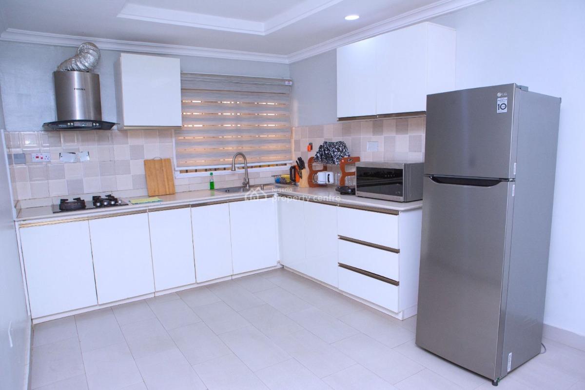 Fully Furnished Twin Duplex of 6 Bedroom Each, Old Bodija Estate, Ibadan, Oyo, Block of Flats for Sale