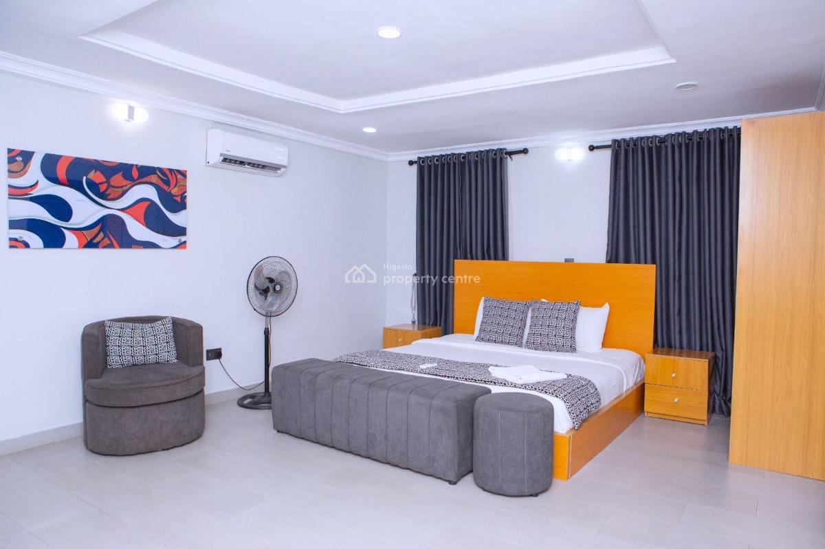 Fully Furnished Twin Duplex of 6 Bedroom Each, Old Bodija Estate, Ibadan, Oyo, Block of Flats for Sale