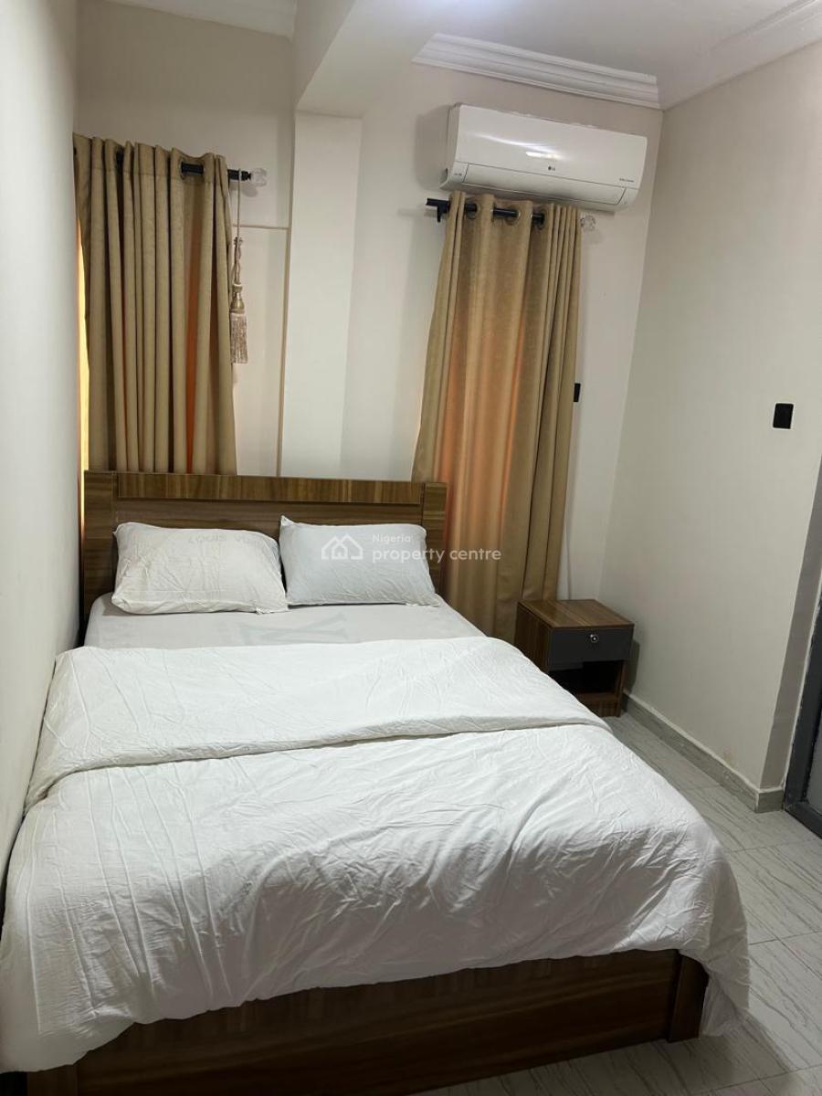 2 Bedroom Apartment, Surulere, Lagos, Flat / Apartment Short Let
